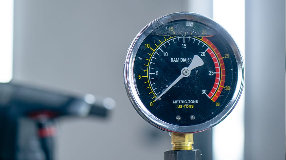 Manometry i wakuometry hydrauliczne